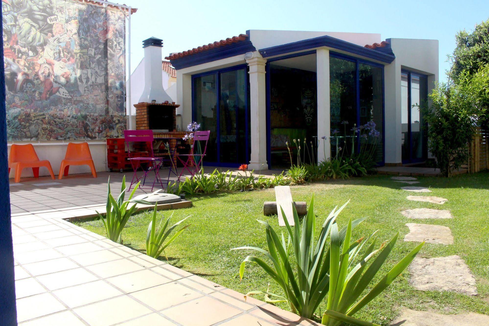 Hostel Captains Log House Baleal Exterior foto